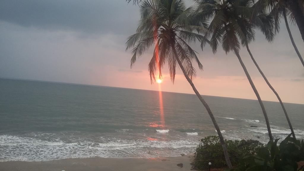 Kanbay Beach Resort Kannur Buitenkant foto